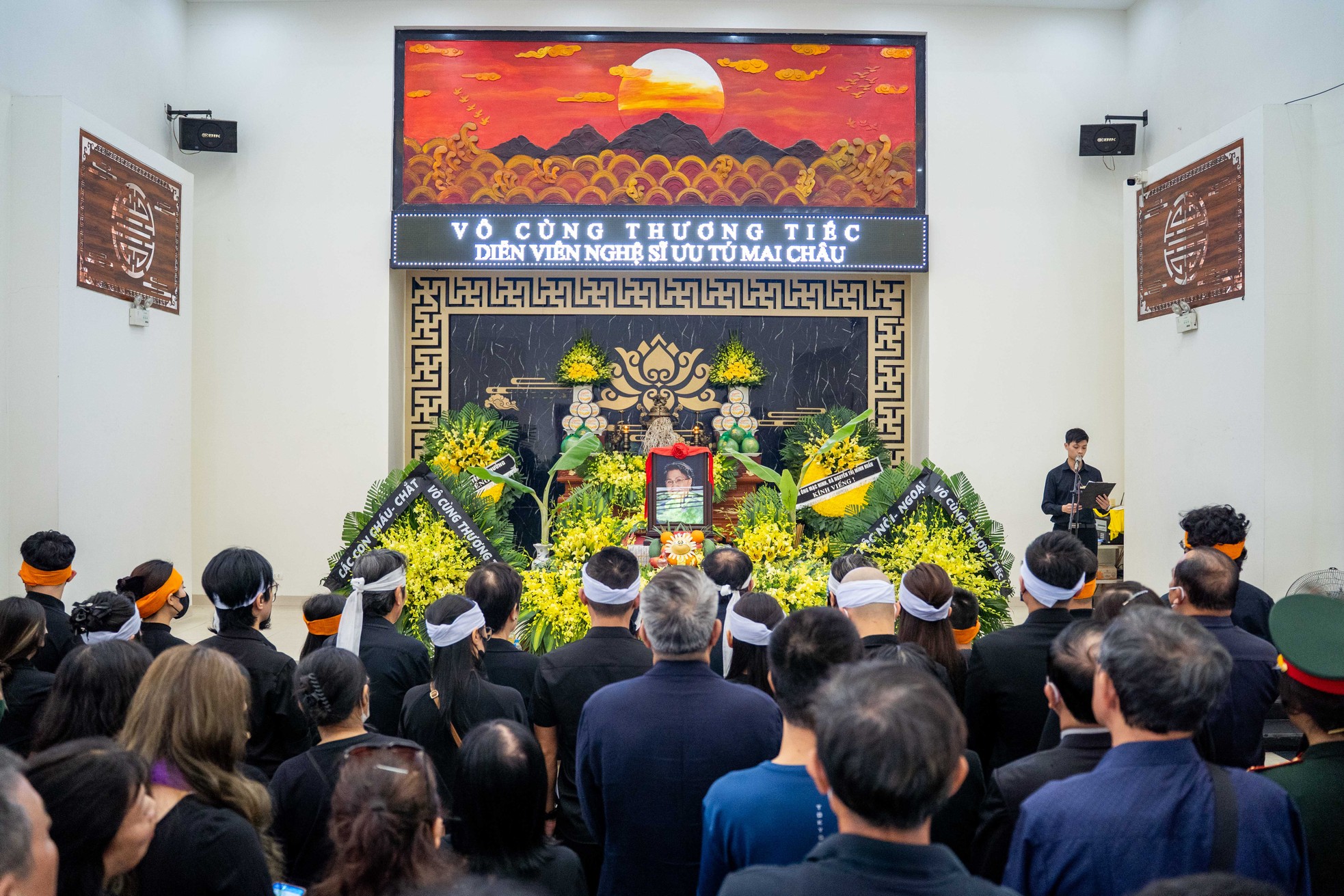 NSND Như Quỳnh, Bùi Bài Bình tiễn biệt NSƯT Mai Châu - Ảnh 6.