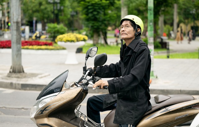 Không khí lạnh bất ngờ ảnh hưởng đến Hà Nội giữa tháng 5 khiến Dân tình ngơ ngác - Ảnh 7. Không khí lạnh bất ngờ ảnh hưởng đến Hà Nội giữa tháng 5 khiến Dân tình ngơ ngác - Ảnh 7.