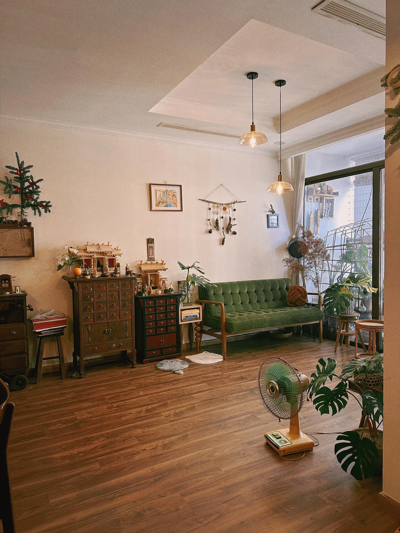 Nam nghệ sĩ đang nổi đình đám, ở căn hộ cực chill quận Bình Thạnh, thừa nhận không ngoan khi yêu - Ảnh 2.