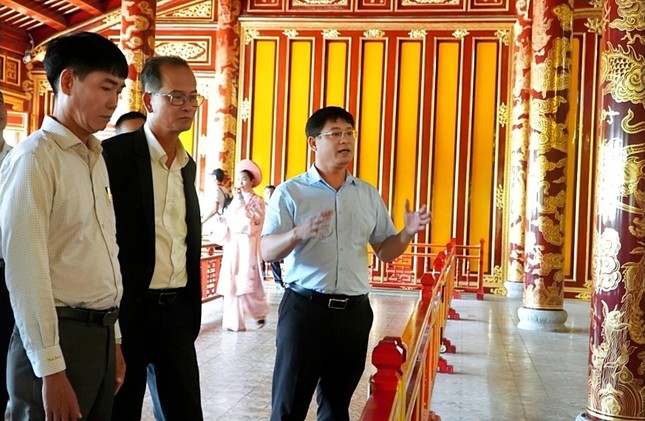 Làm rõ trách nhiệm vụ phá họai ngai vàng triều Nguyễn tại điện thái hòa , Huế - Ảnh 1.