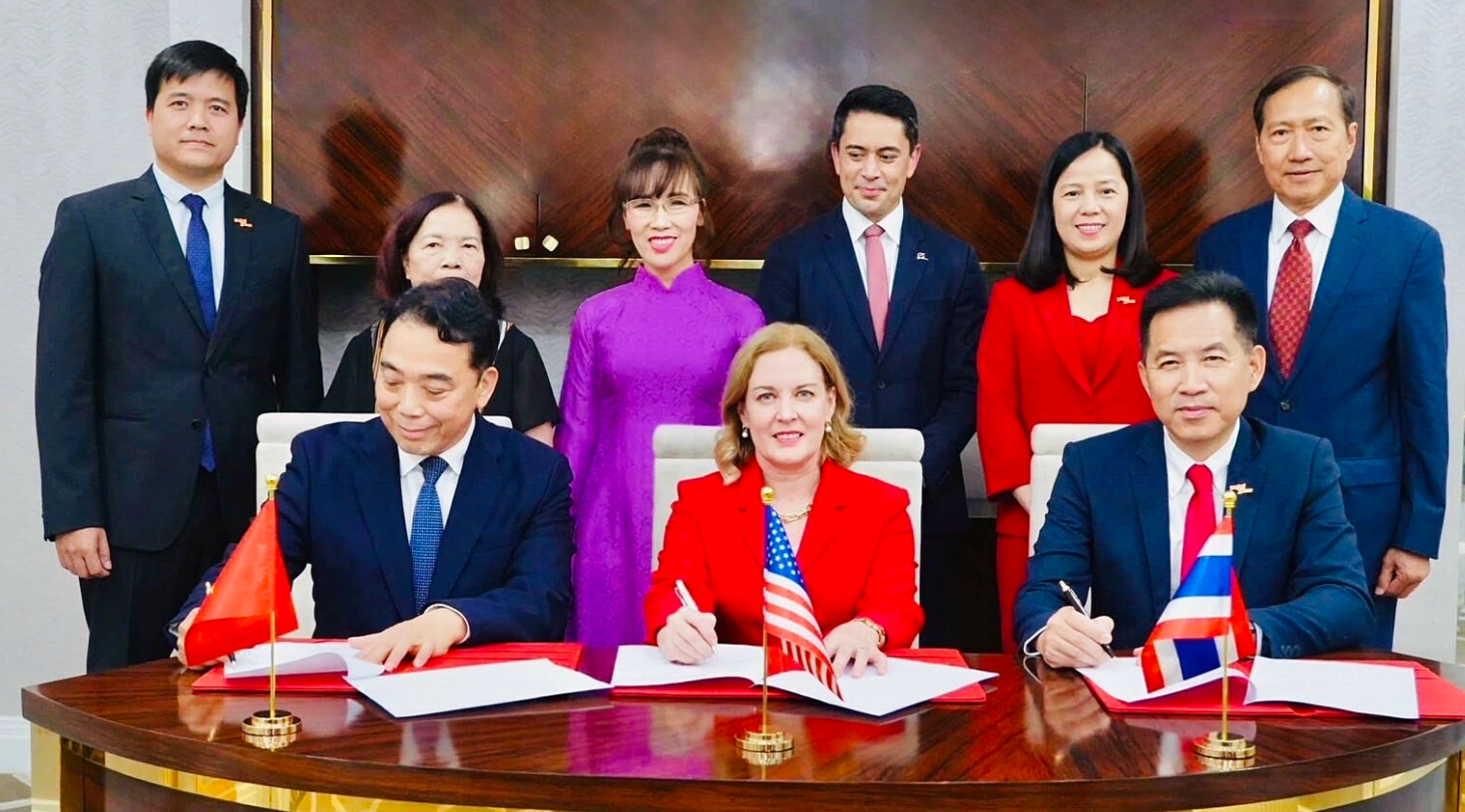 Hãng hàng không giá rẻ của tỷ phú Nguyễn Thị Phương Thảo tiếp tục việc lớn sau loạt thương vụ "khủng" - Ảnh 1.