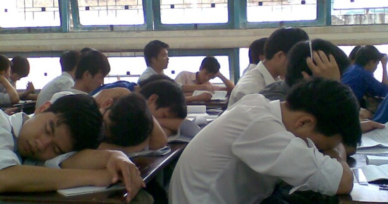 Câu trả lời sắc bén của mẹ khiến cô giáo xấu hổ trong buổi họp phụ huynh - Ảnh 2.