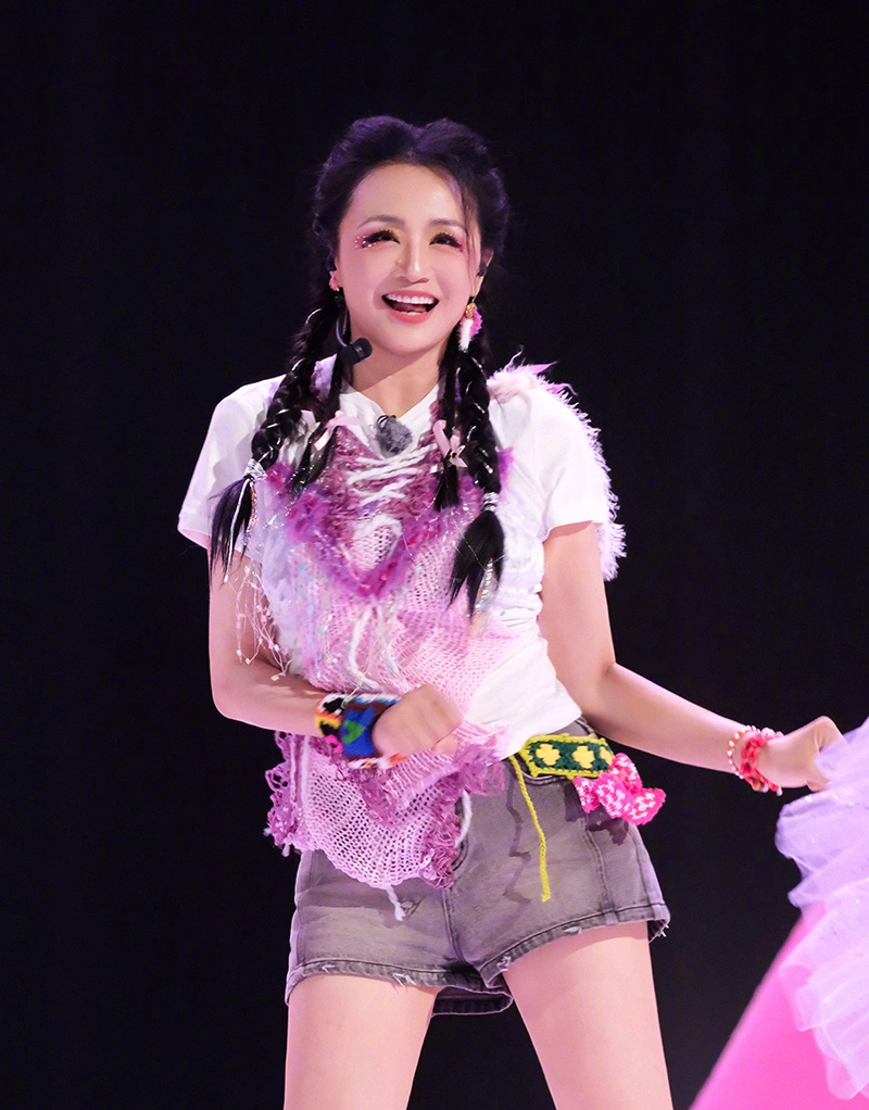 Một "chị đẹp" tiết lộ bị ung thư dạ d&agrave;y, 8 ng&agrave;y sau phẫu thuật đ&atilde; b&aacute;n h&agrave;ng livestream khiến kh&aacute;n giả vừa thương vừa giận- Ảnh 2.