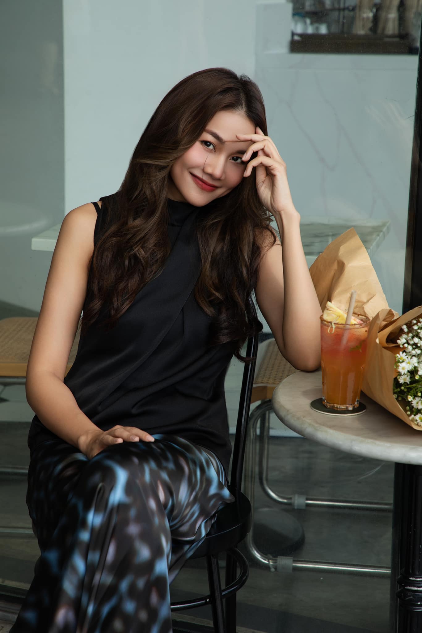 Rầm rộ tin Thanh Hằng bị Minh Hằng "hất tung" vị tr&iacute; đại sứ Samsung? - Ảnh 5.