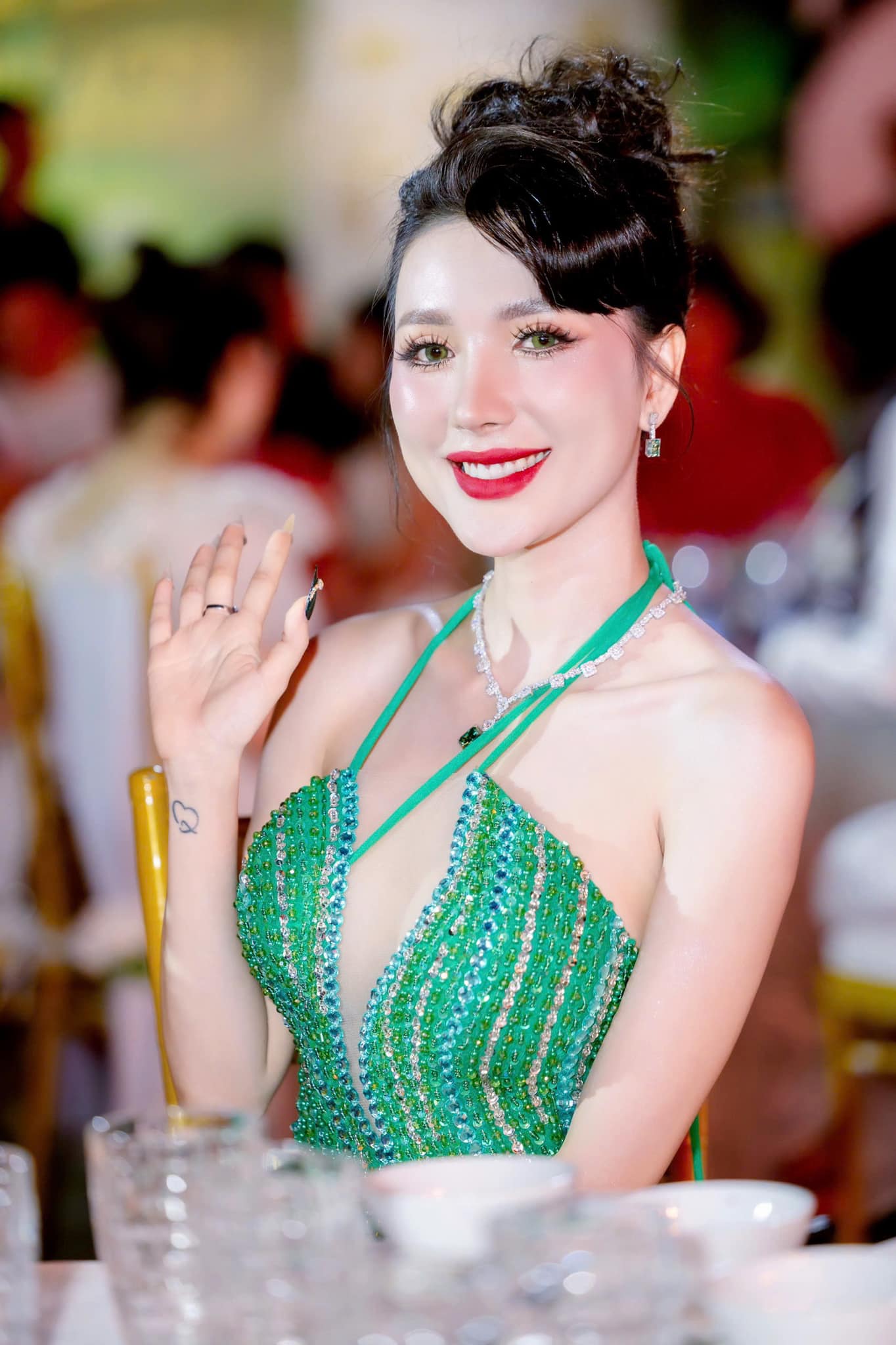 Những điều lạ chưa có lời giải về 2 biệt phủ của Ngân Collagen Cần Thơ- Ảnh 1. Những điều lạ chưa có lời giải về 2 biệt phủ của Ngân Collagen Cần Thơ- Ảnh 1.