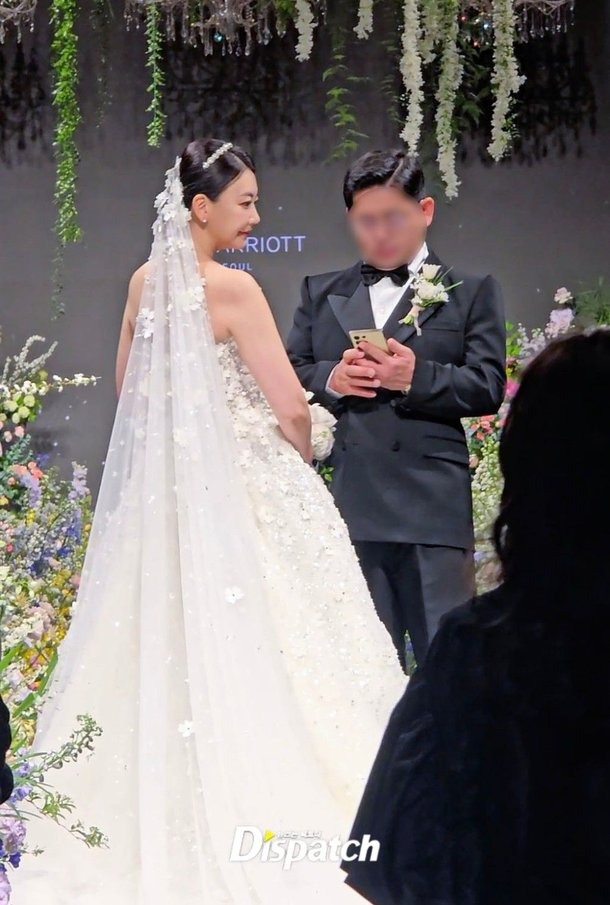 Nữ diễn viên đình đám phát hoảng vì chồng đại gia bị tố lừa đảo 360 tỷ chỉ sau 1 tuần kết hôn - Ảnh 1.