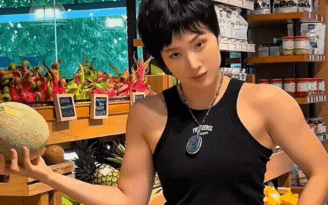 Dụi mắt vẫn không nhận ra Angela Phương Trinh- Ảnh 1. Dụi mắt vẫn không nhận ra Angela Phương Trinh- Ảnh 1.