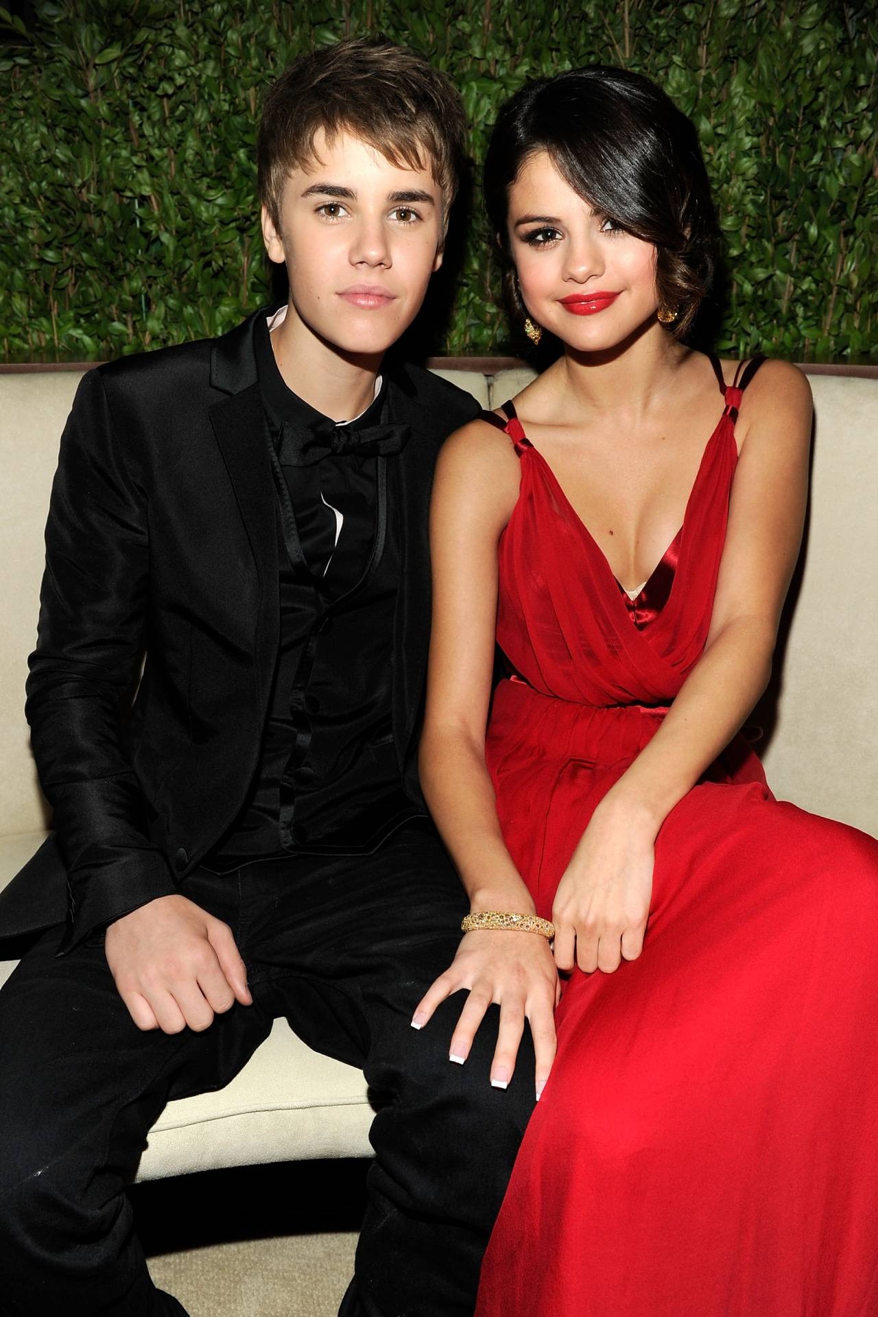 Justin Bieber bị phát hiện mê mẩn "bản sao 2k7 của Selena Gomez", hôn nhân với Hailey đang gặp trục trặc? - Ảnh 3. Justin Bieber bị phát hiện mê mẩn "bản sao 2k7 của Selena Gomez", hôn nhân với Hailey đang gặp trục trặc? - Ảnh 3.