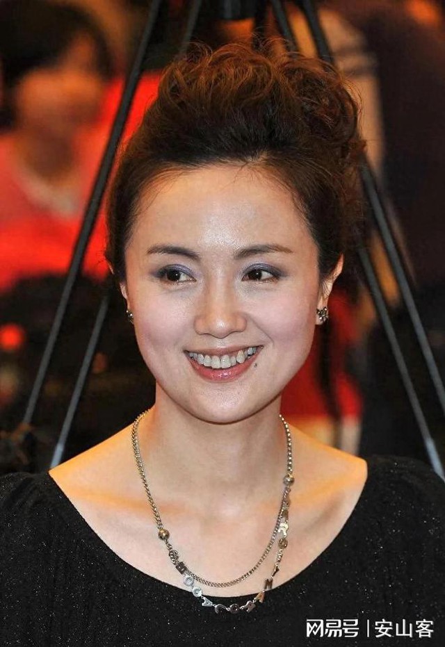 Nữ nghệ sĩ được cả showbiz thương tiếc từng gây tranh cãi về việc chấp nhận chồng ngoại tình tư tưởng- Ảnh 4. Nữ nghệ sĩ được cả showbiz thương tiếc từng gây tranh cãi về việc chấp nhận chồng ngoại tình tư tưởng- Ảnh 4.