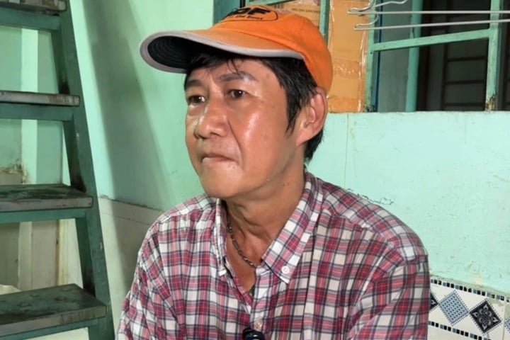 Nam ca sĩ lừng lẫy một thời giờ chạy xe ôm, sống cô độc chẳng vợ con - Ảnh 2.