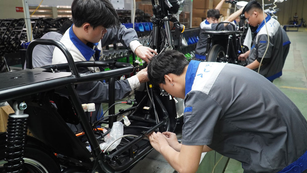 TP HCM chuyển đổi 400.000 xe m&aacute;y chạy dịch vụ - Ảnh 1.