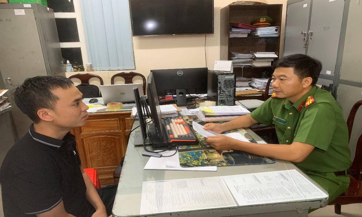 Chân dung các 'siêu trùm' và thủ đoạn cực tinh vi khiến hàng chục nghìn người 'cống nạp' 10 ngàn tỷ đồng - Ảnh 4.