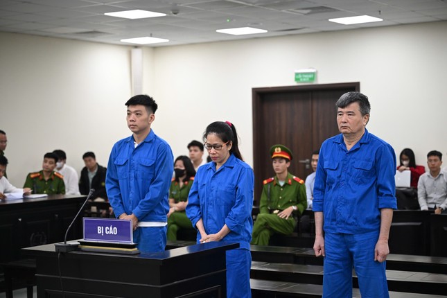 Cựu Phó vụ trưởng Bộ Công Thương Nguyễn Lộc An bị xét xử vì nhận hối lộ - Ảnh 3.