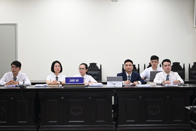 Cựu Phó vụ trưởng Bộ Công Thương Nguyễn Lộc An bị xét xử vì nhận hối lộ - Ảnh 6.