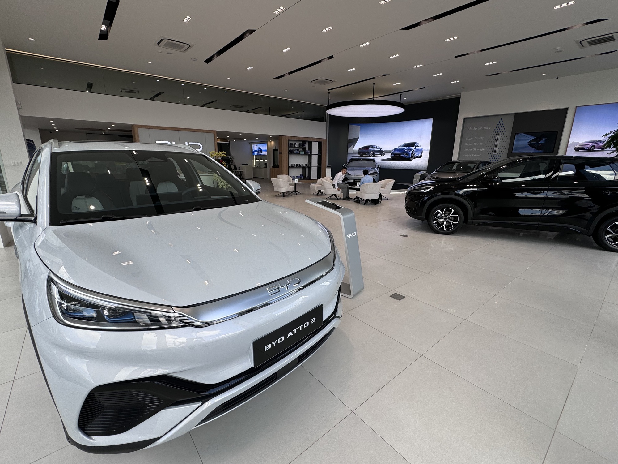 Nhiều tài xế công nghệ ngại sử dụng xe điện BYD - Ảnh 1.