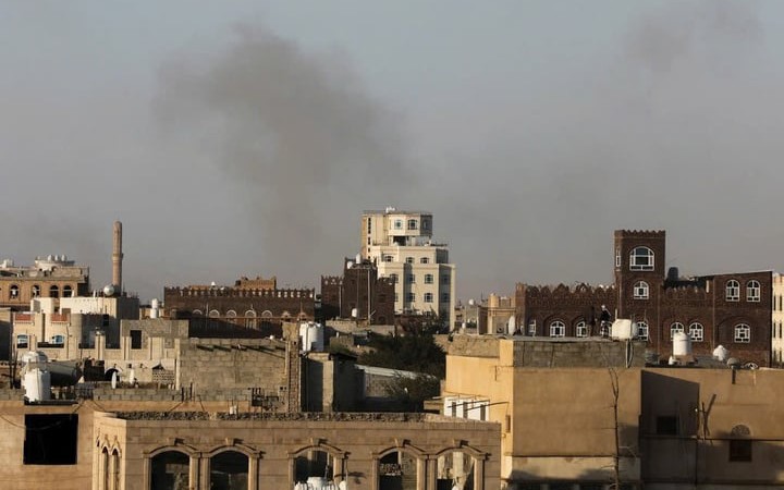 Khả năng Houthi sử dụng tên lửa chứa đạn chùm để tấn công là rất cao - Ảnh 2.