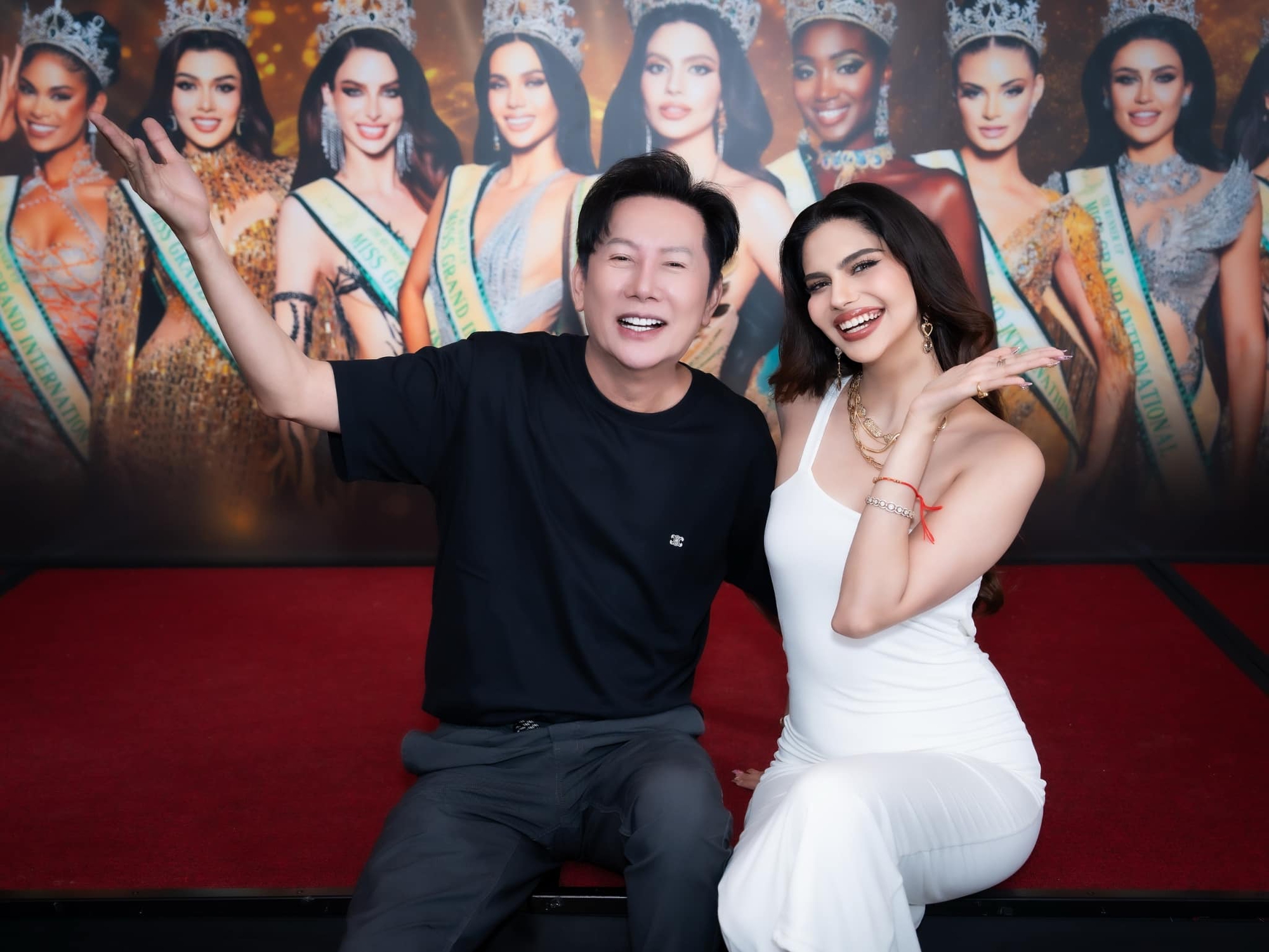 Đương kim Hoa hậu vạch trần cuộc thi Thuỳ Tiên đăng quang: Tố ekip mua bán vote, quấy rối tình dục và bóc lột!- Ảnh 2. Đương kim Hoa hậu vạch trần cuộc thi Thuỳ Tiên đăng quang: Tố ekip mua bán vote, quấy rối tình dục và bóc lột!- Ảnh 2.