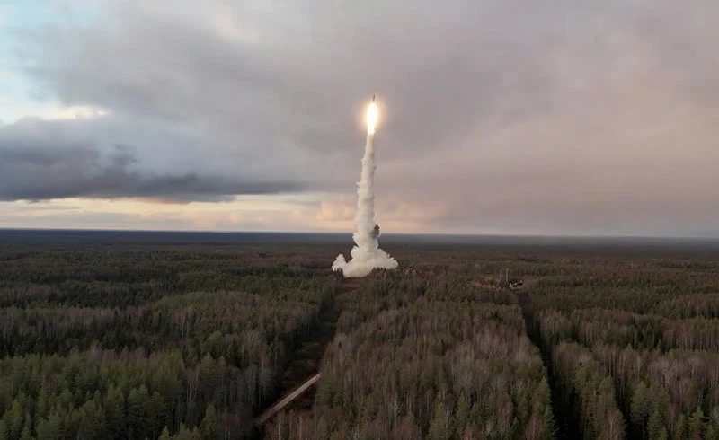 Phương T&acirc;y đ&atilde; qu&ecirc;n sức mạnh của Oreshnik Trong cuộc chiến Ukraine? - Ảnh 2.