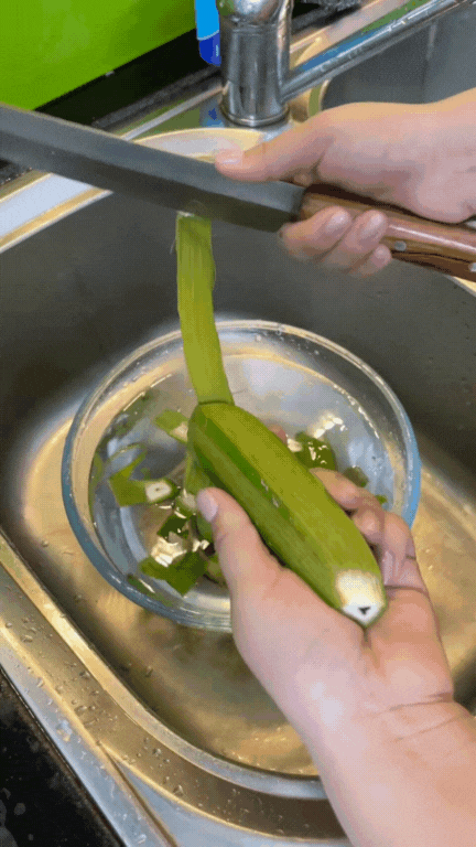 M&oacute;n ăn "lu&ocirc;n hết sạch" trong cỗ cưới miền Bắc: Nghe t&ecirc;n b&igrave;nh thường, ăn rồi mới thấy ghiền, n&oacute;ng hay nguội đều ngon - Ảnh 5.