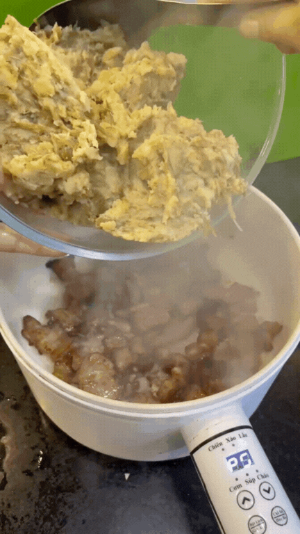 M&oacute;n ăn "lu&ocirc;n hết sạch" trong cỗ cưới miền Bắc: Nghe t&ecirc;n b&igrave;nh thường, ăn rồi mới thấy ghiền, n&oacute;ng hay nguội đều ngon - Ảnh 14.