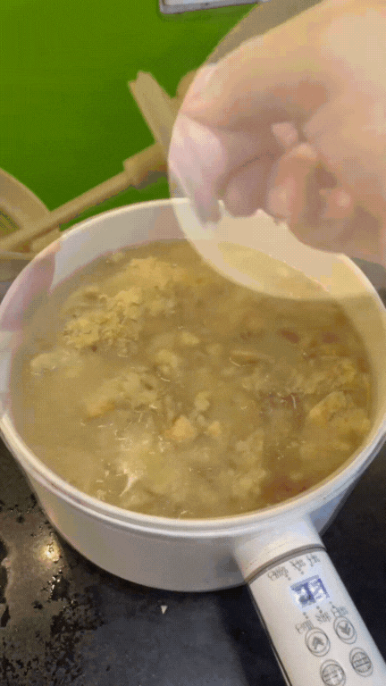 M&oacute;n ăn "lu&ocirc;n hết sạch" trong cỗ cưới miền Bắc: Nghe t&ecirc;n b&igrave;nh thường, ăn rồi mới thấy ghiền, n&oacute;ng hay nguội đều ngon - Ảnh 15.