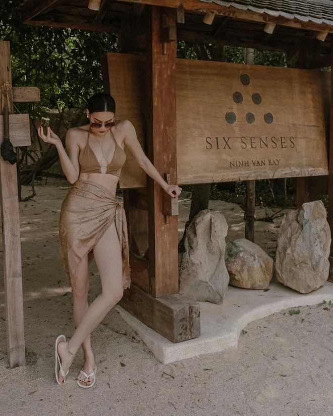 Nửa thập kỉ tr&ocirc;i qua, Hồ Ngọc H&agrave; diện bikini vẫn cứ "đỉnh n&oacute;c, kịch trần"!- Ảnh 16.