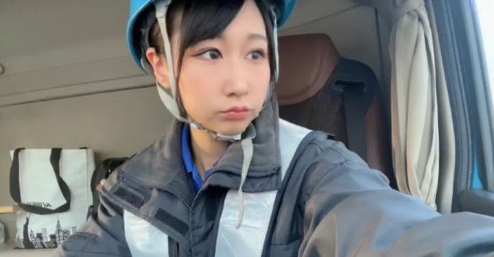 Cô gái cao 1,46 m lái xe tải và thách thức định kiến xã hội - Ảnh 2.