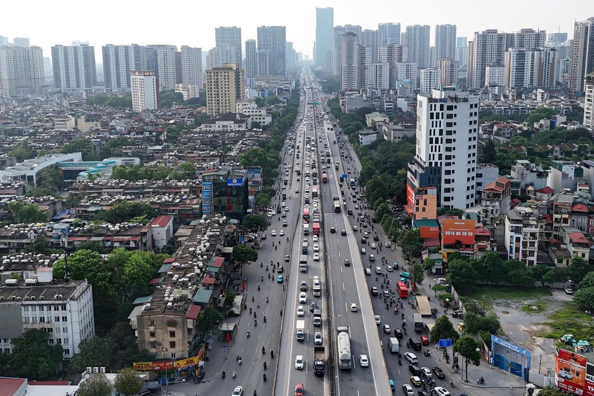 Người dân trở lại Hà Nội , cao tốc Pháp Vân - Cầu Giẽ ùn ứ hơn 5km - Ảnh 8.