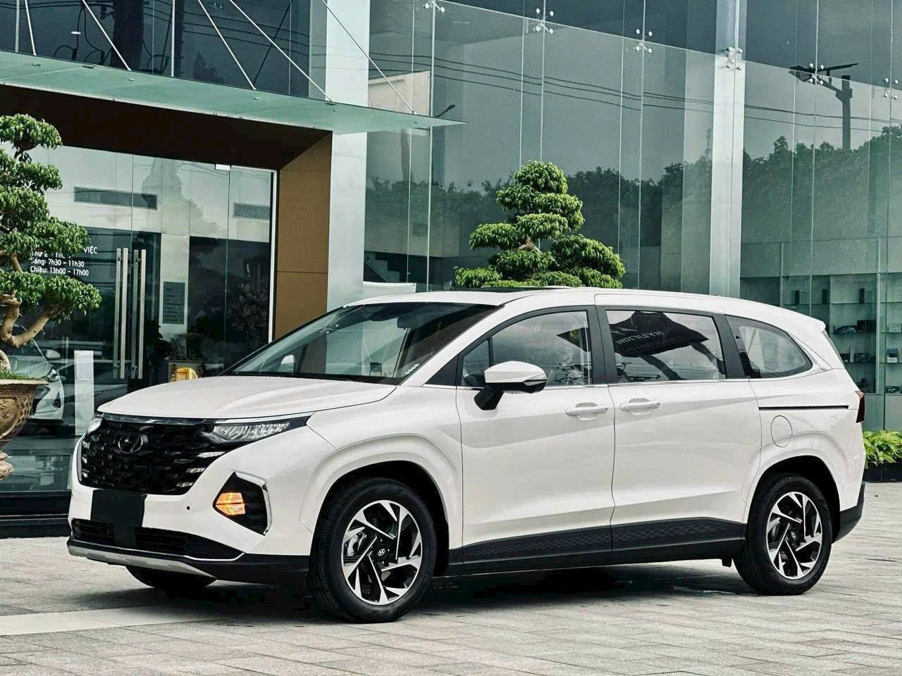 Kia Carnival máy dầu giảm tới 80 triệu: Bản tiêu chuẩn vẫn đắt hơn Custin cao nhất, nhưng con số này cho thấy người Việt mua xe không chỉ vì giá - Ảnh 3.