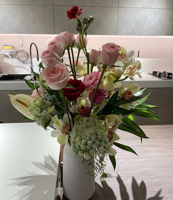 Người đ&agrave;n &ocirc;ng "thơm nhất Việt Nam" cưới vợ H&agrave;n xinh như mộng, sống trong căn hộ 20 tỷ sang hơn resort 5 sao- Ảnh 11.