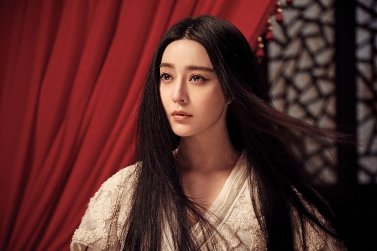 10 mỹ nhân có đôi mắt đẹp nhất Trung Quốc: Triệu Vy bét bảng, hạng 1 như hồ ly bước ra từ truyền thuyết- Ảnh 6. 10 mỹ nhân có đôi mắt đẹp nhất Trung Quốc: Triệu Vy bét bảng, hạng 1 như hồ ly bước ra từ truyền thuyết- Ảnh 6.