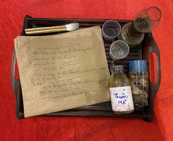 Nữ biệt động Sài Gòn 'tàng hình' mật lệnh trên giấy, vượt vòng vây kẻ địch - Ảnh 2.