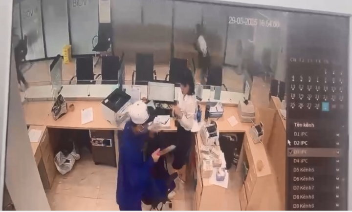 Công an Quảng Ninh thông báo truy tìm nghi phạm cướp ngân hàng cao 1,7 m- Ảnh 2. Công an Quảng Ninh thông báo truy tìm nghi phạm cướp ngân hàng cao 1,7 m- Ảnh 2.