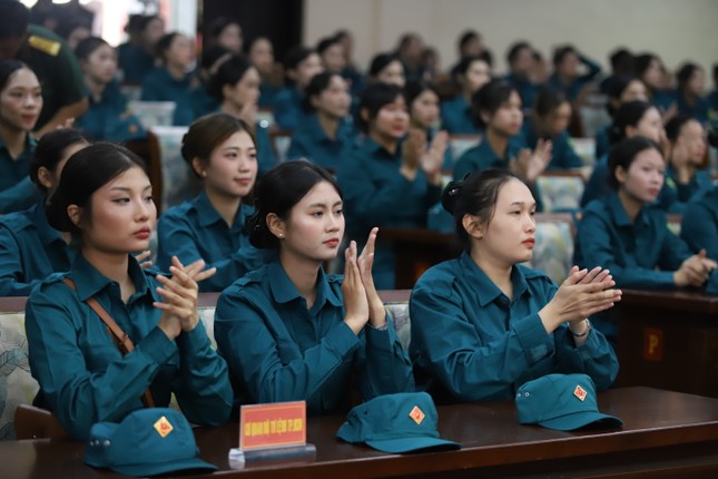 Nữ du kích miền Nam xuất quân tham gia diễu binh kỷ niệm 80 năm Quốc khánh - Ảnh 1. Nữ du kích miền Nam xuất quân tham gia diễu binh kỷ niệm 80 năm Quốc khánh - Ảnh 1.