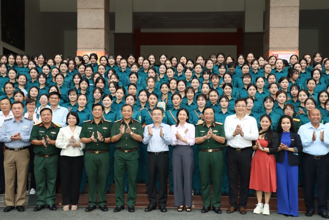 Nữ du kích miền Nam xuất quân tham gia diễu binh kỷ niệm 80 năm Quốc khánh - Ảnh 6. Nữ du kích miền Nam xuất quân tham gia diễu binh kỷ niệm 80 năm Quốc khánh - Ảnh 6.