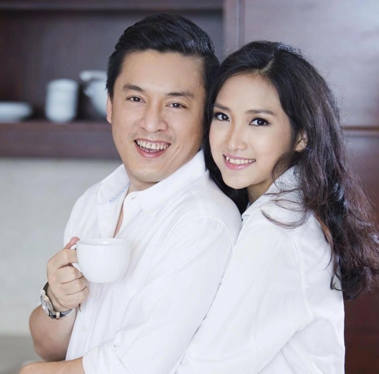 Vợ kém 17 tuổi của Lam Trường: 6 tuổi được mẹ dắt tới cho chồng bế trên tay- Ảnh 2.