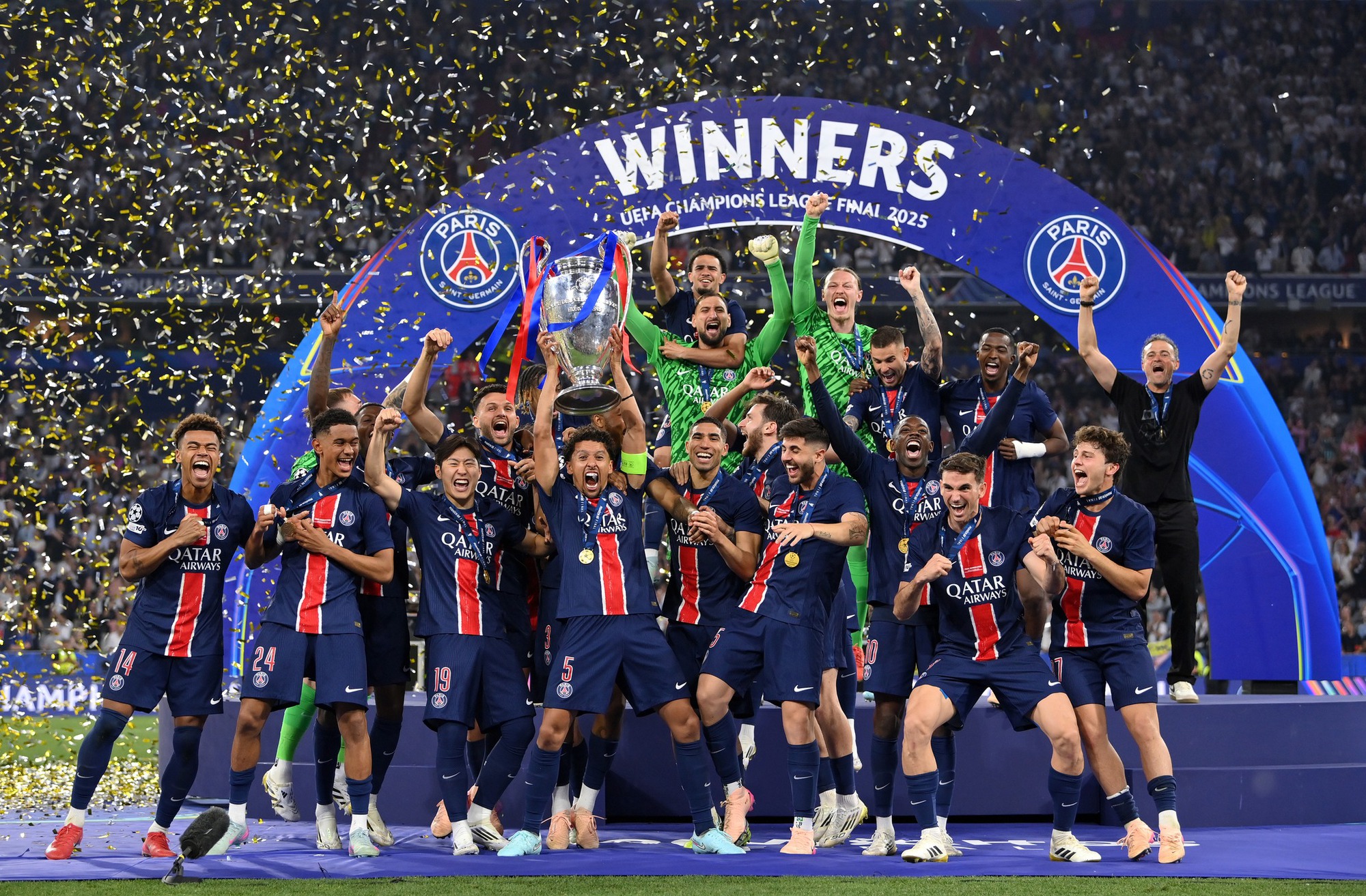 Nhấn chìm Inter trong “cơn bão bàn thắng”, PSG vô địch Champions League với siêu kỷ lục - Ảnh 5.