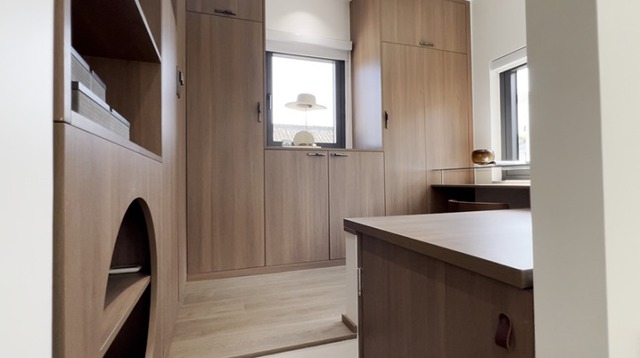 6 th&agrave;nh vi&ecirc;n sống chen ch&uacute;c trong căn nh&agrave; 20m&sup2;: Muốn leo cầu thang phải c&uacute;i người khom lưng, nh&igrave;n th&ocirc;i đ&atilde; muốn nghẹt thở! - Ảnh 9.