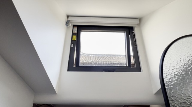 6 th&agrave;nh vi&ecirc;n sống chen ch&uacute;c trong căn nh&agrave; 20m&sup2;: Muốn leo cầu thang phải c&uacute;i người khom lưng, nh&igrave;n th&ocirc;i đ&atilde; muốn nghẹt thở! - Ảnh 11.