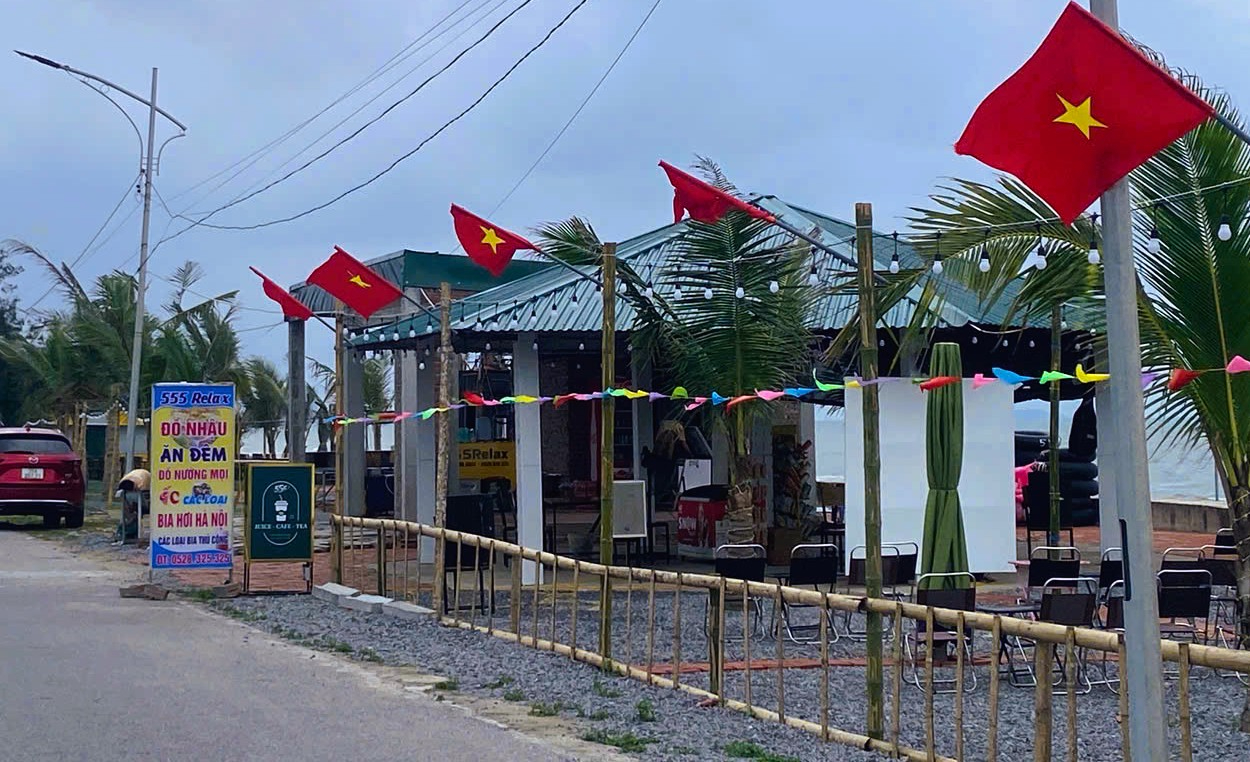 "Tối hậu thư" cho C&ocirc;ng ty EURO x&acirc;y c&ocirc;ng tr&igrave;nh tr&aacute;i ph&eacute;p ở bờ biển Hải Tiến- Ảnh 2.