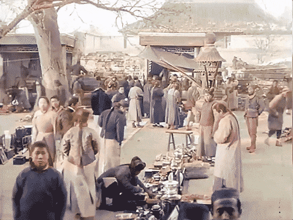 Dùng AI phục dựng cuộc sống tại Bắc Kinh thời nhà Thanh: Hoá ra phim ảnh đã hạn chế trí tưởng tượng của chúng ta- Ảnh 2.