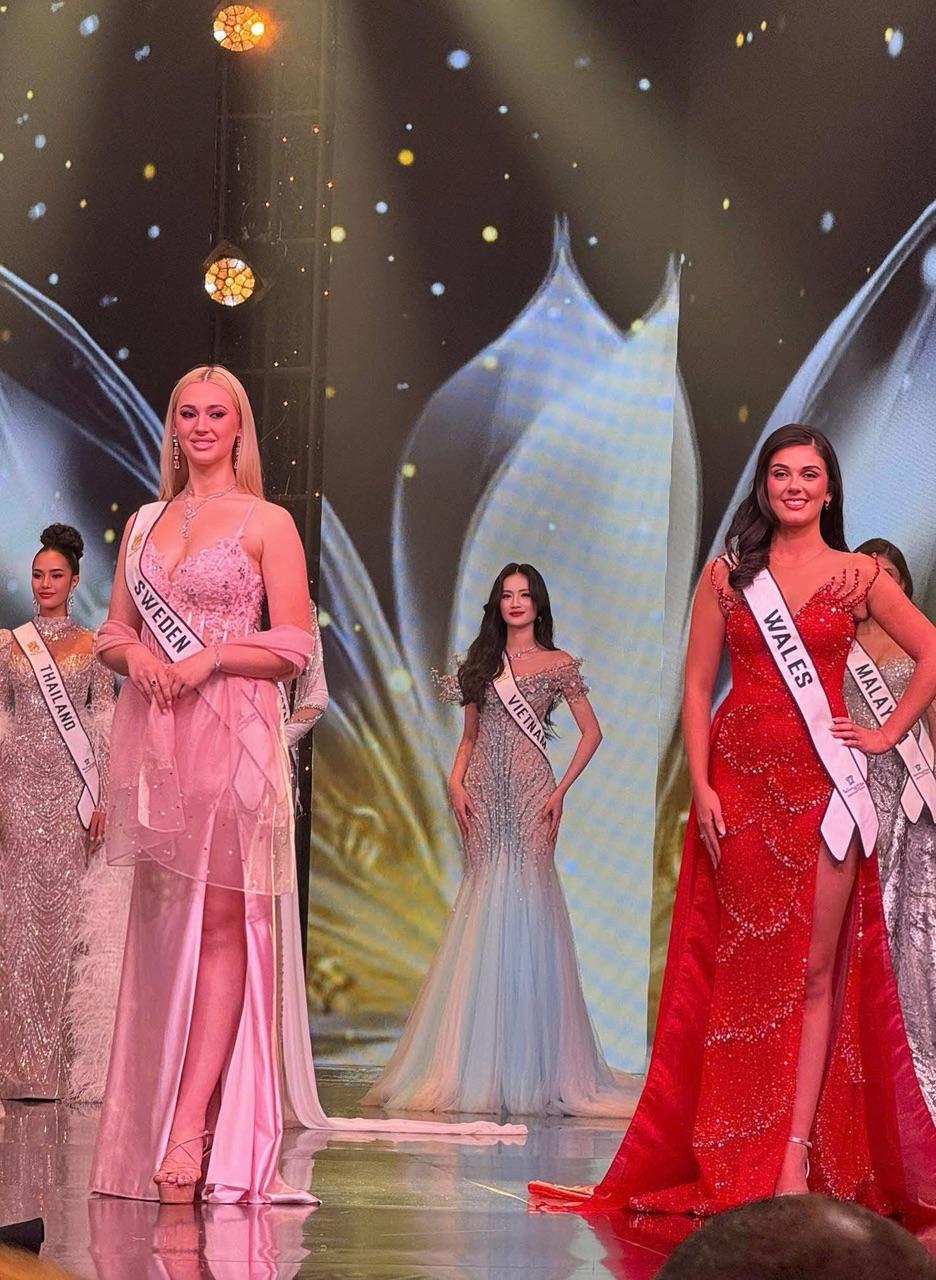 Trực tiếp Chung kết Miss World 2024: Hoa hậu Ý Nhi xuất hiện đầy tự tin, công bố lựa chọn chiếc váy đặc biệt- Ảnh 2. Trực tiếp Chung kết Miss World 2024: Hoa hậu Ý Nhi xuất hiện đầy tự tin, công bố lựa chọn chiếc váy đặc biệt- Ảnh 2.