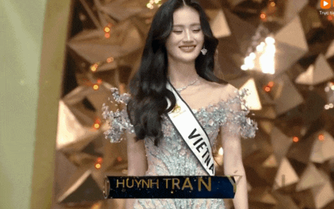 Trực tiếp Chung kết Miss World 2024: Hoa hậu Ý Nhi xuất hiện đầy tự tin, công bố lựa chọn chiếc váy đặc biệt- Ảnh 1. Trực tiếp Chung kết Miss World 2024: Hoa hậu Ý Nhi xuất hiện đầy tự tin, công bố lựa chọn chiếc váy đặc biệt- Ảnh 1.