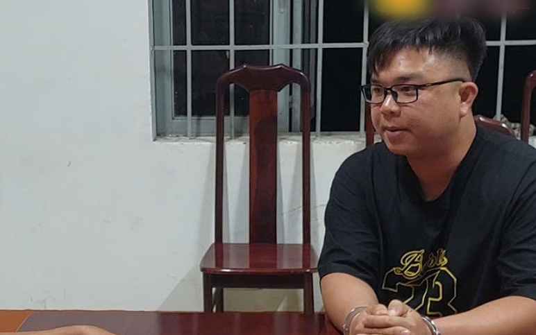 Con gái trộm vàng, điện thoại của mẹ đưa bạn trai đem bán - Ảnh 2.