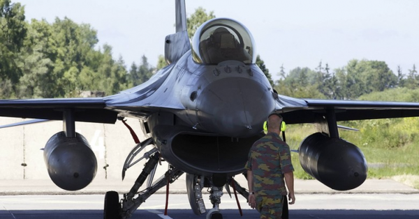 Nga thưởng 195.000 USD cho binh sĩ bắn hạ ti&ecirc;m k&iacute;ch F - 16 trong xung đột Ukraine - Ảnh 2.