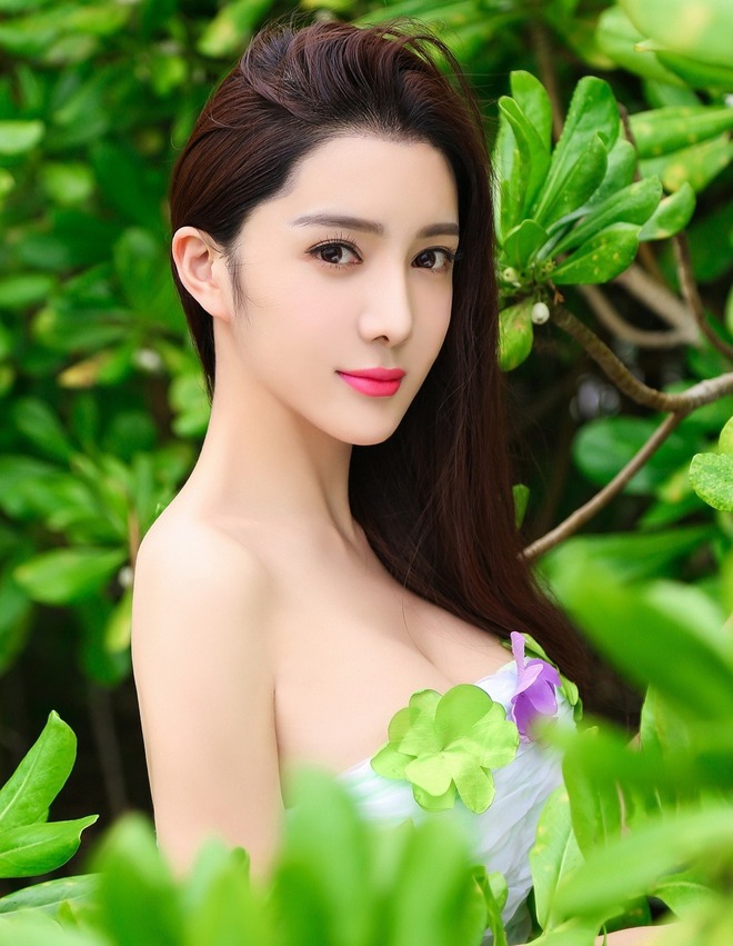 Cái chết ở bụi cây gây chấn động và ám ảnh showbiz của mỹ nhân 9X, quá nhiều uẩn khúc tại hiện trường- Ảnh 1. Cái chết ở bụi cây gây chấn động và ám ảnh showbiz của mỹ nhân 9X, quá nhiều uẩn khúc tại hiện trường- Ảnh 1.
