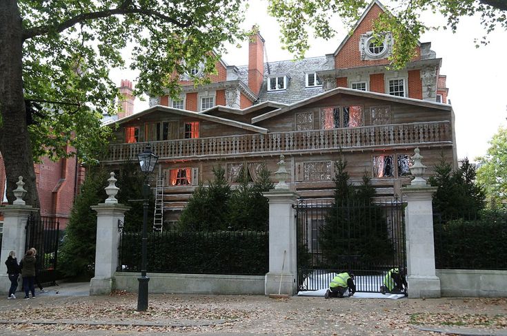 Vụ trộm biệt thự 2.000 tỷ của ái nữ "ông trùm" tập đoàn F1, tài sản 32 triệu đô bốc hơi không dấu vết - Ảnh 2.