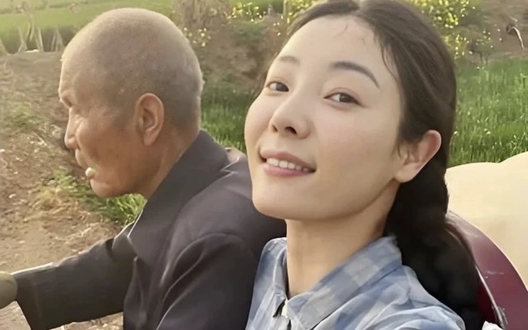 Cô gái nông thôn gánh vác gia đình, được gọi là Tây Thi xứ tỷ dân - Ảnh 1.