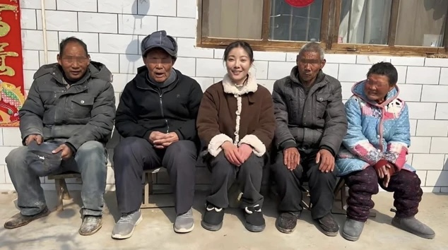 Cô gái nông thôn gánh vác gia đình, được gọi là Tây Thi xứ tỷ dân - Ảnh 3.