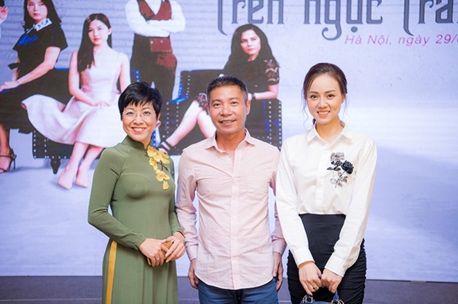 Cuộc đời nam NSND xin thôi chức Phó Giám đốc Nhà hát: Biến cố lớn, được vợ 3 thương hết lòng- Ảnh 2. Cuộc đời nam NSND xin thôi chức Phó Giám đốc Nhà hát: Biến cố lớn, được vợ 3 thương hết lòng- Ảnh 2.